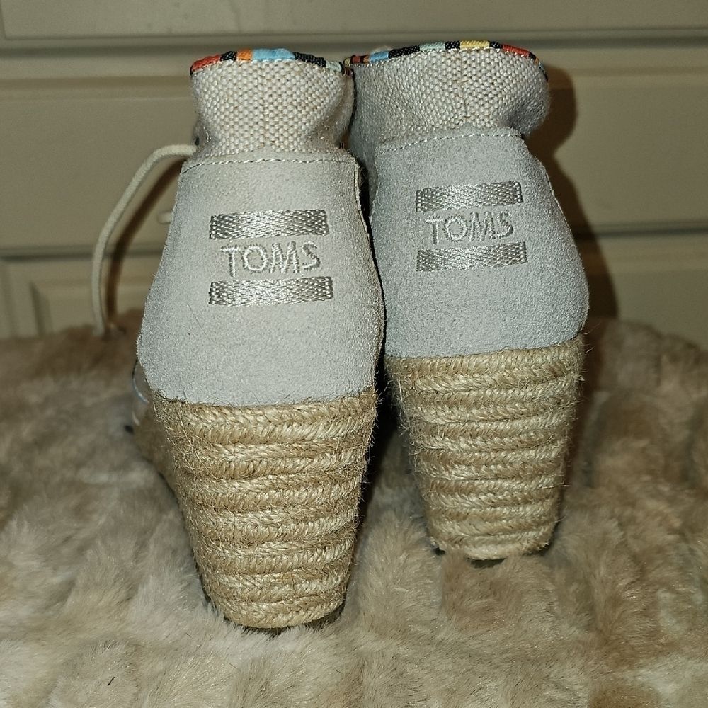 Toms Wedge Shoes -Women's Cream Size 8 - Picture 5 of 6